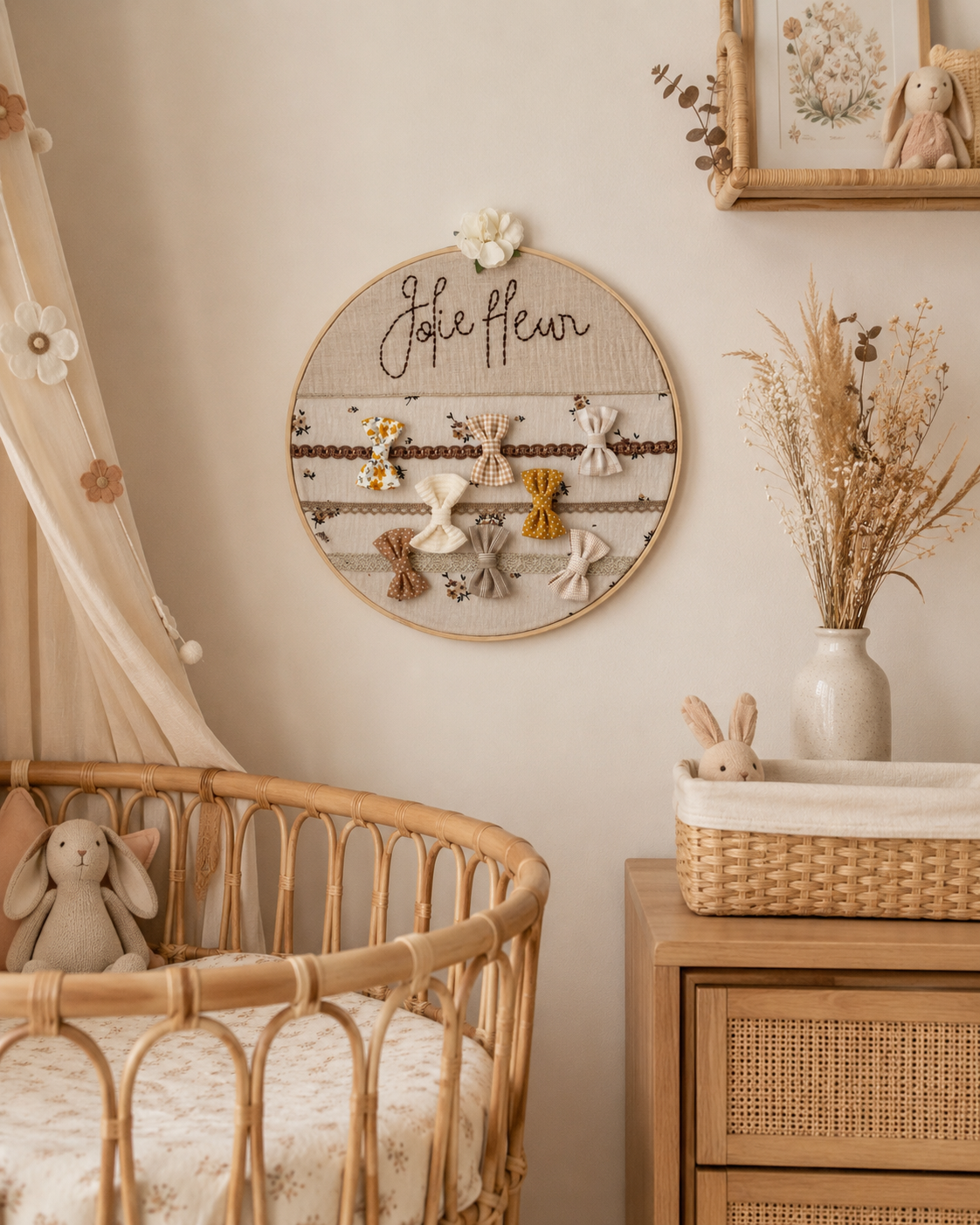 Les portes-barrettes brodés main - Cerceau décoratif chambre d'enfant