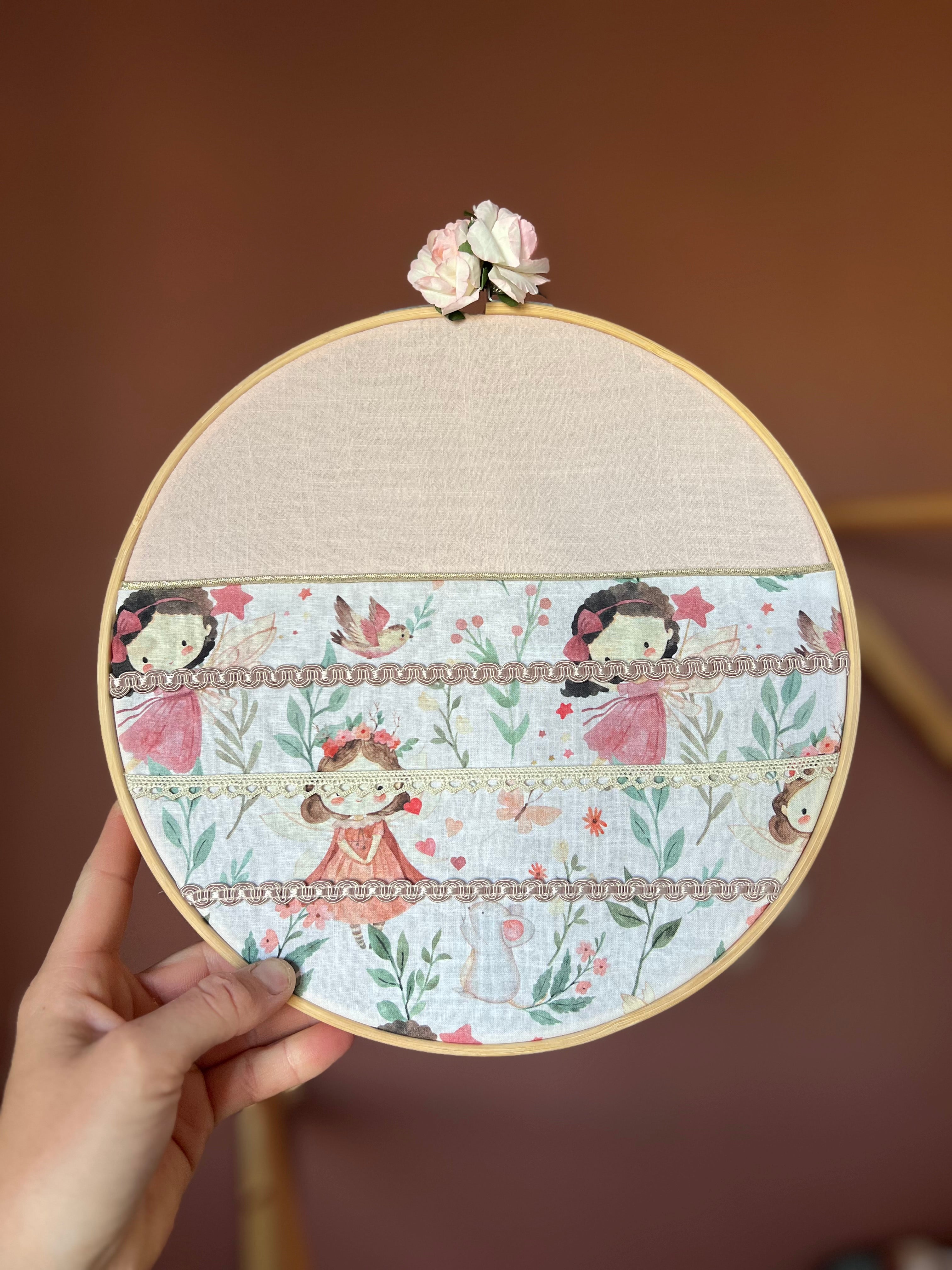 Porte-barrettes « Elya » personnalisable - Cerceau de décoration pour chambre d’enfant