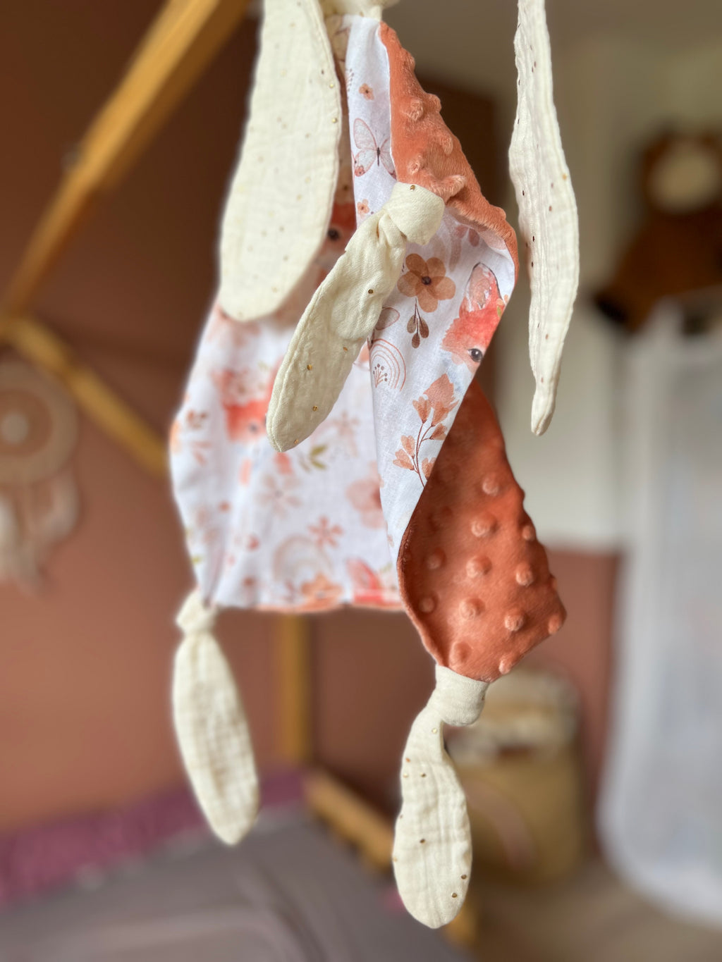 Doudou lapin bébé « Louise » - Ultra doux, fait main et personnalisable (Copie)