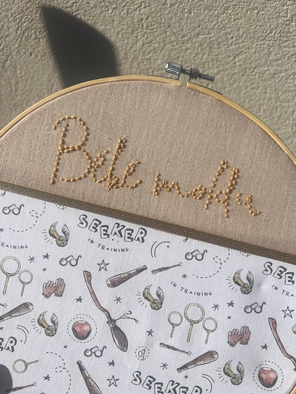 Cerceau de décoration brodé « Bébé moldu » - Décoration murale pour la chambre de bébé