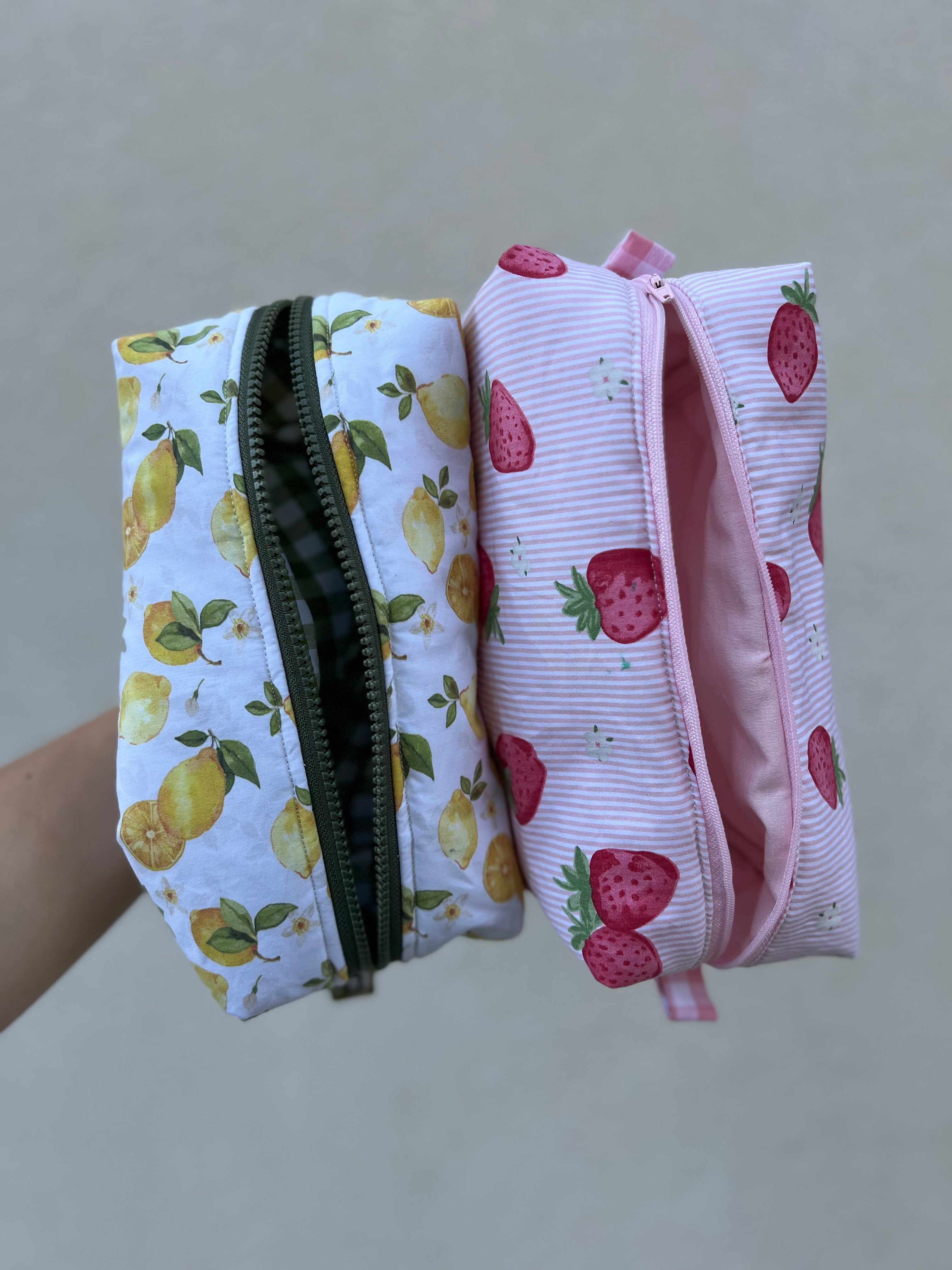 Trousse de toilette « Charlotte » - grand format, fait main