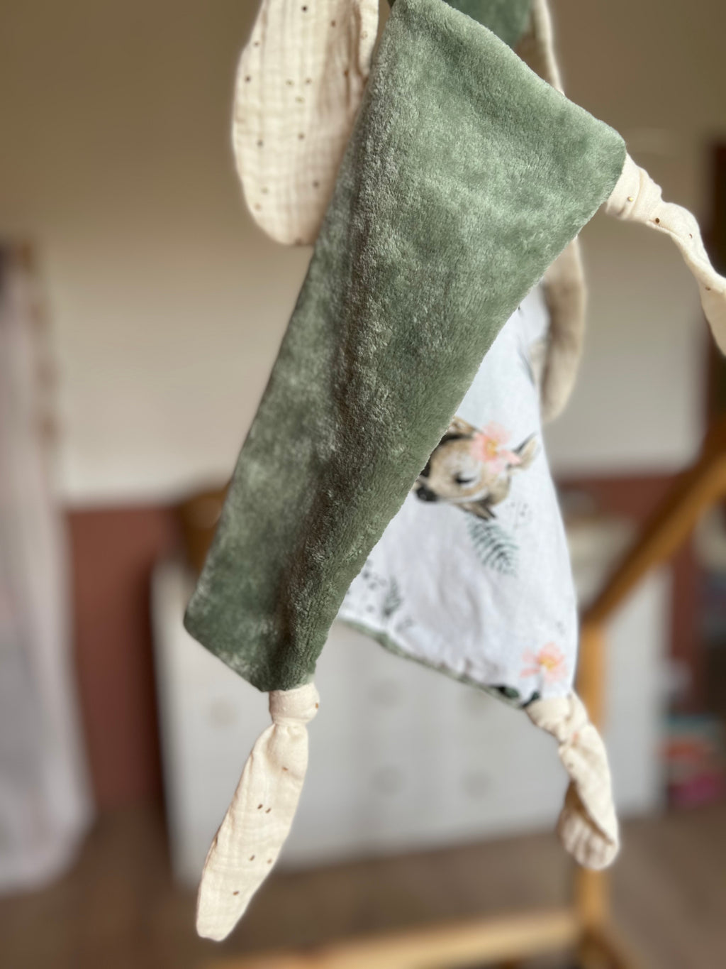 Doudou lapin bébé « Mia » - Ultra doux, fait main et personnalisable