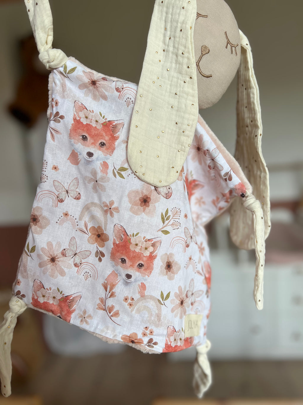 Doudou lapin bébé « Roxanne » - Ultra doux, fait main et personnalisable (Copie)