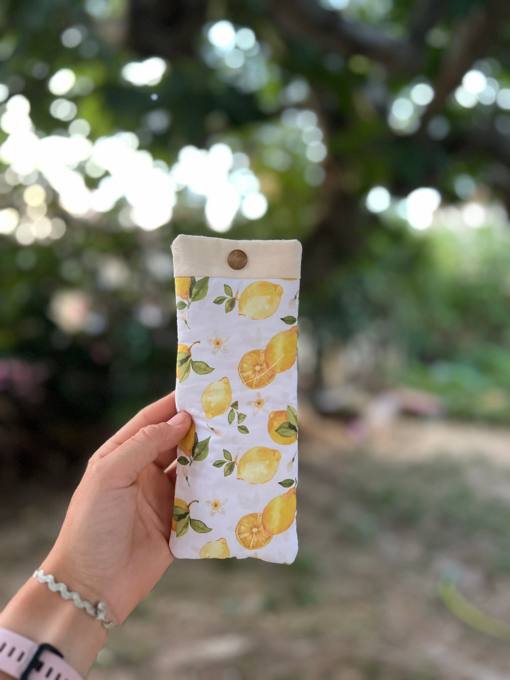 Étui à lunettes fait main en tissu « Lemon crush » 2